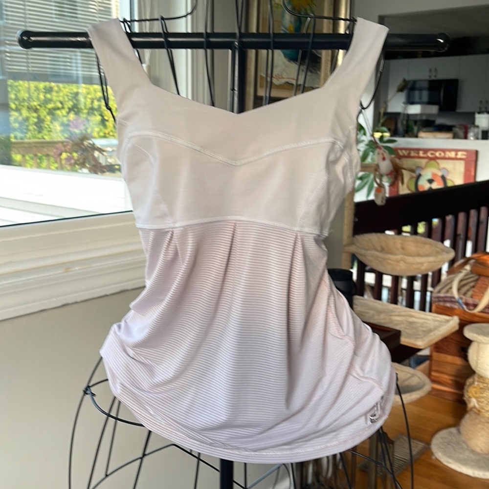 Lululemon Tame Me Tank Top White Cinch Waist sz 4